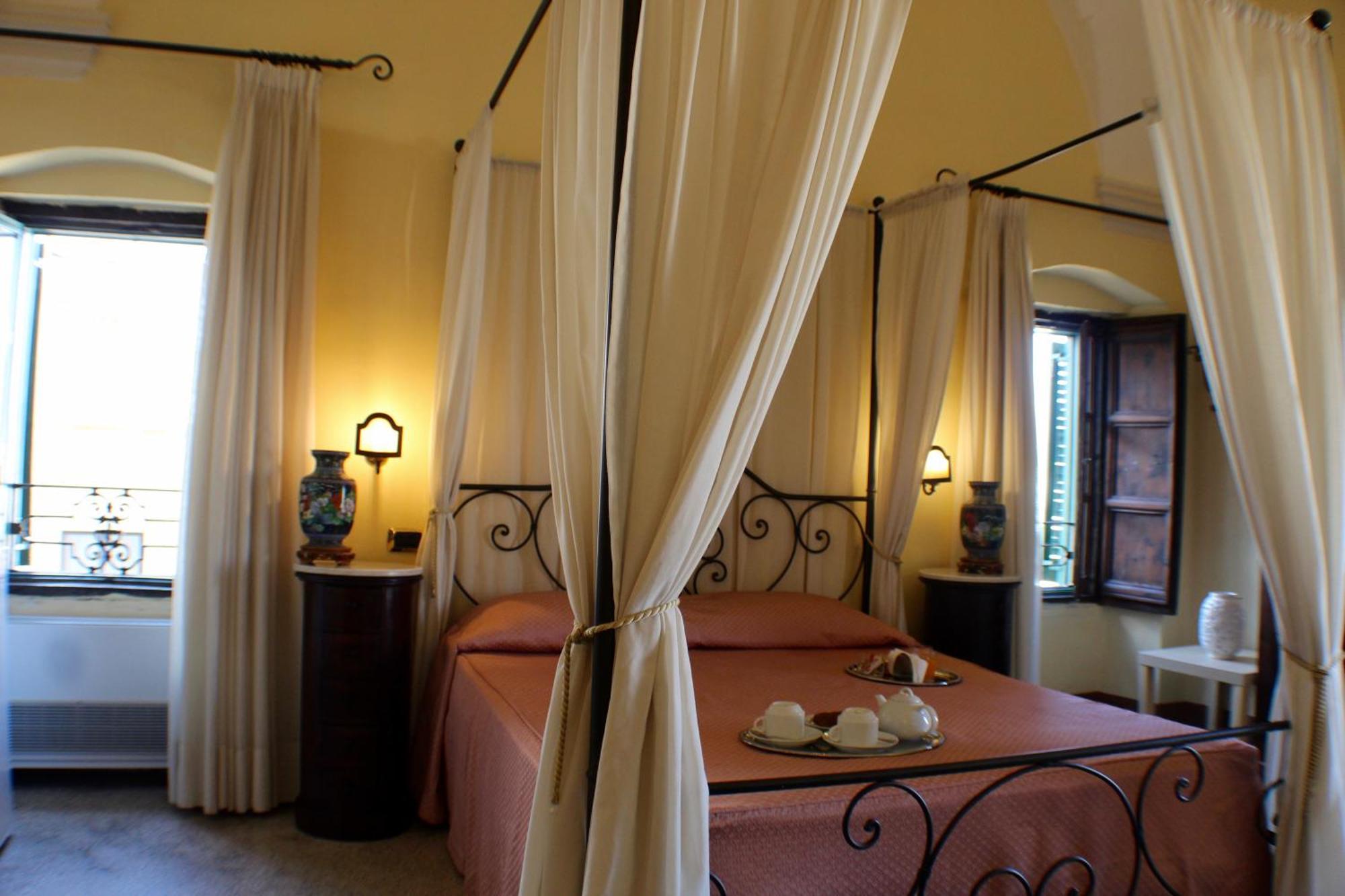 Bed and Breakfast Palazzo Senape De Pace à Gallipoli Extérieur photo