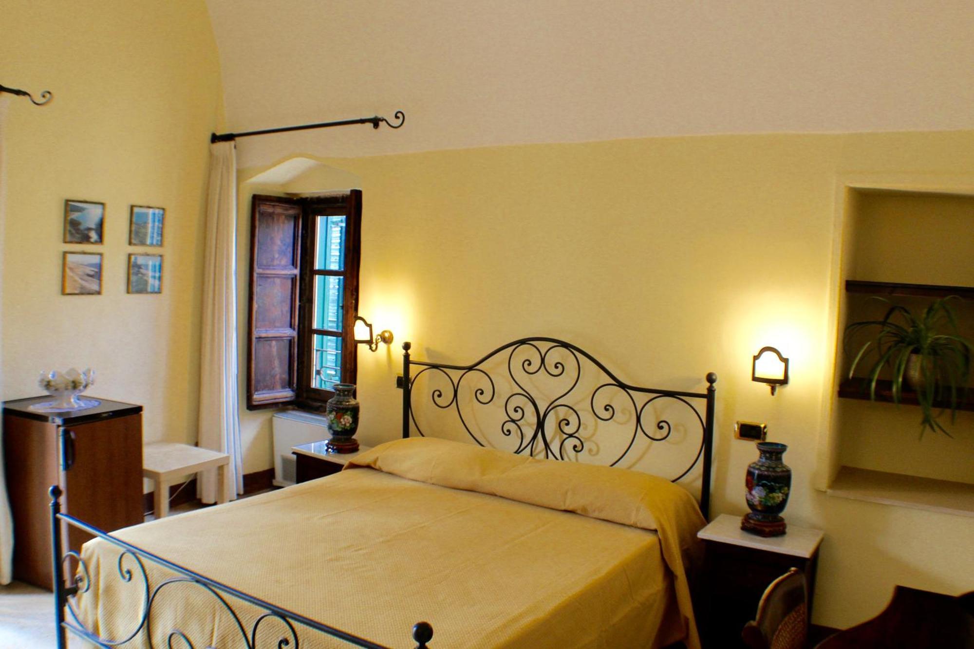Bed and Breakfast Palazzo Senape De Pace à Gallipoli Extérieur photo