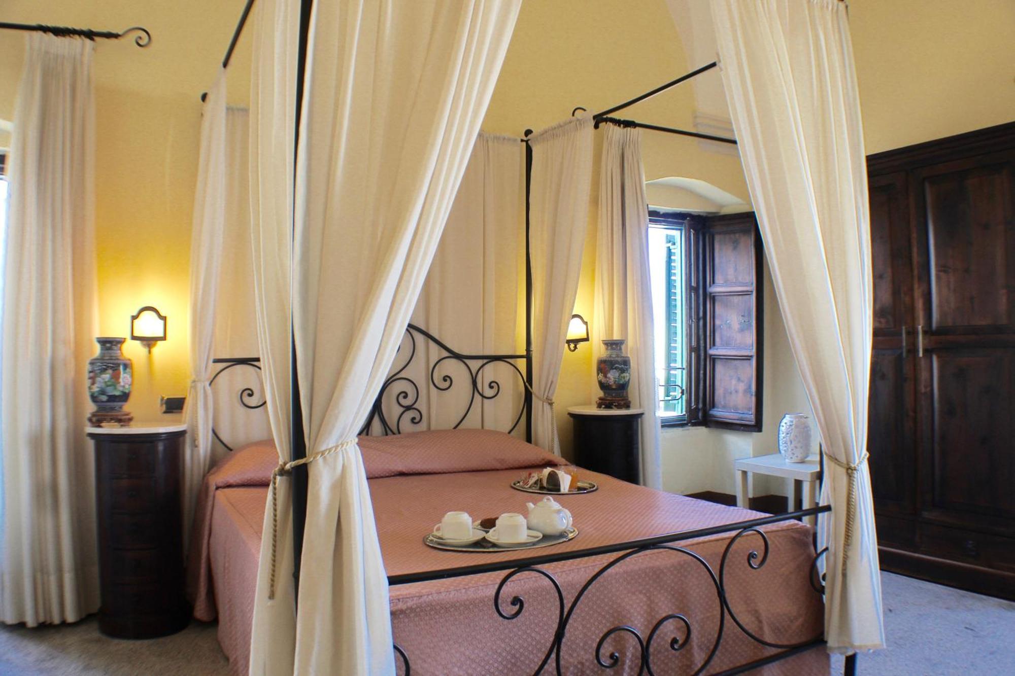 Bed and Breakfast Palazzo Senape De Pace à Gallipoli Extérieur photo