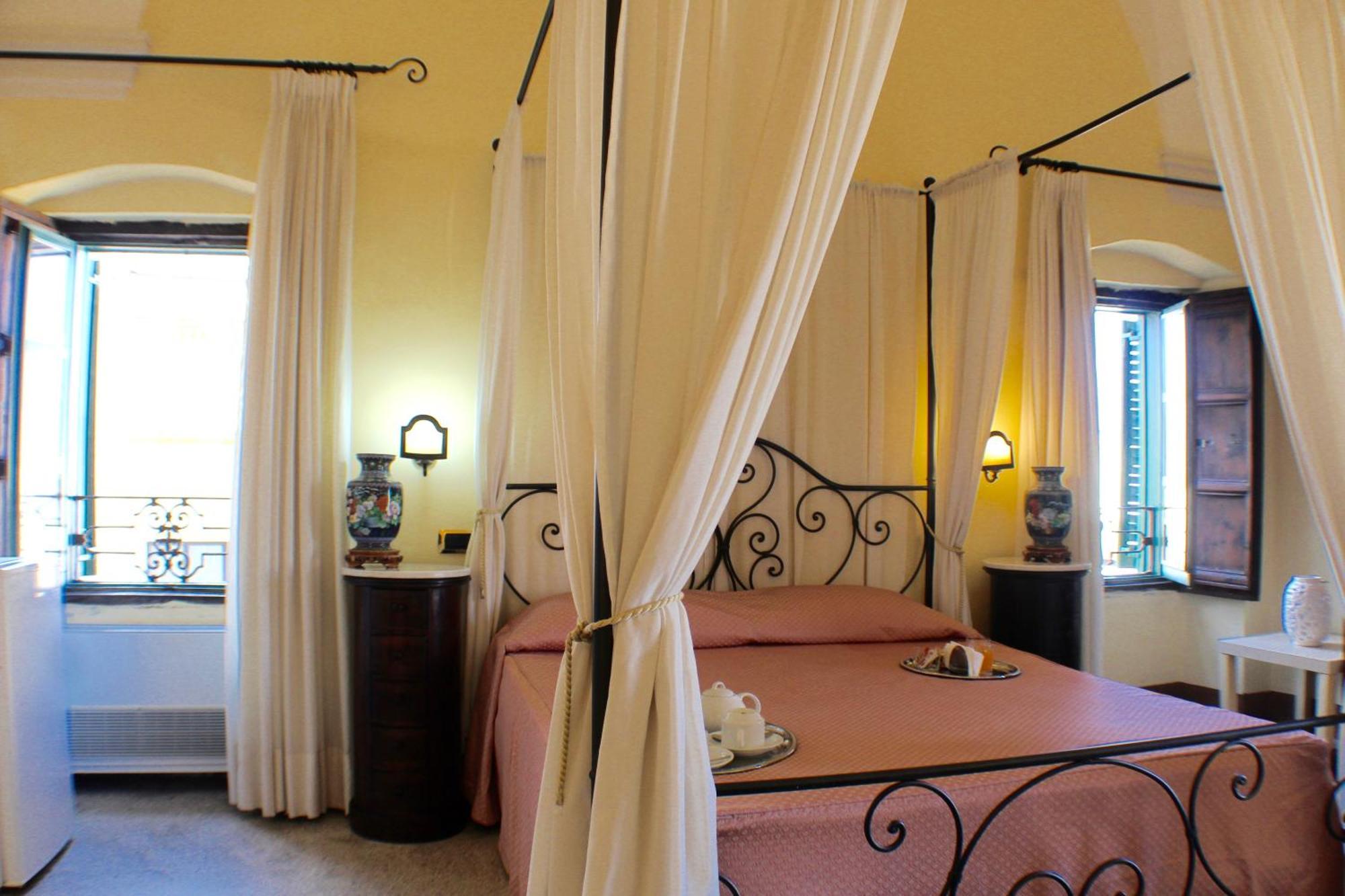 Bed and Breakfast Palazzo Senape De Pace à Gallipoli Extérieur photo