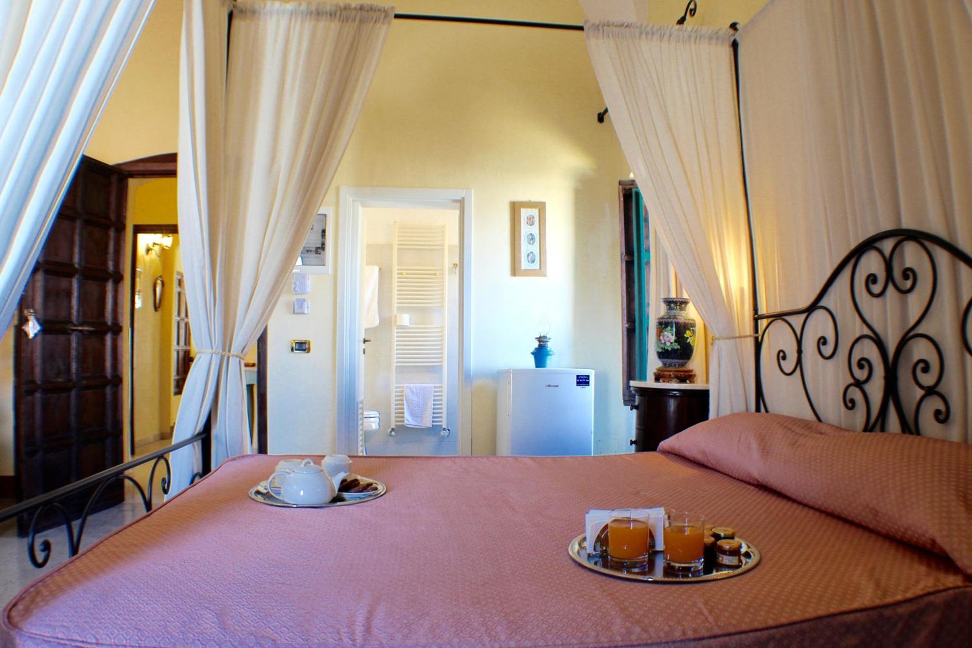 Bed and Breakfast Palazzo Senape De Pace à Gallipoli Extérieur photo