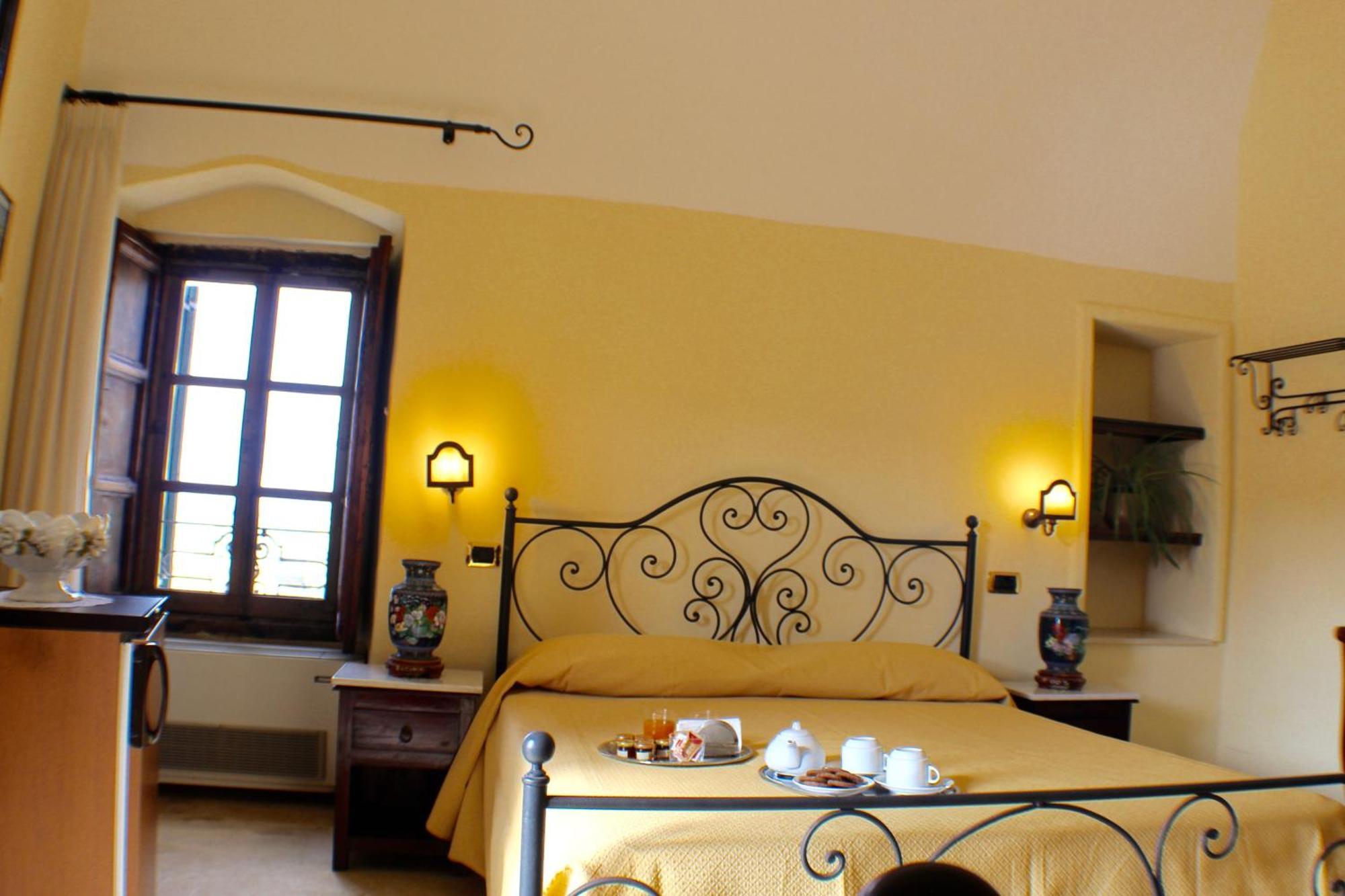 Bed and Breakfast Palazzo Senape De Pace à Gallipoli Extérieur photo