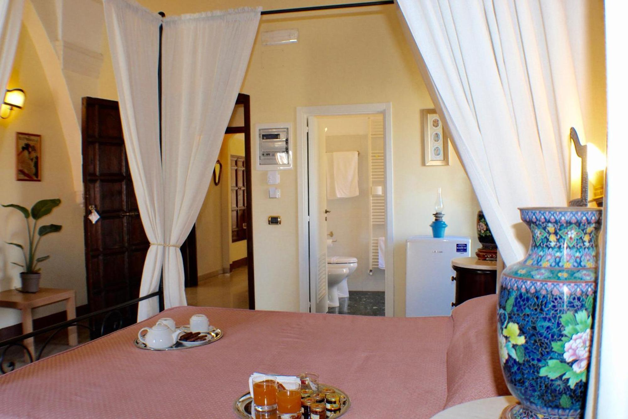 Bed and Breakfast Palazzo Senape De Pace à Gallipoli Extérieur photo