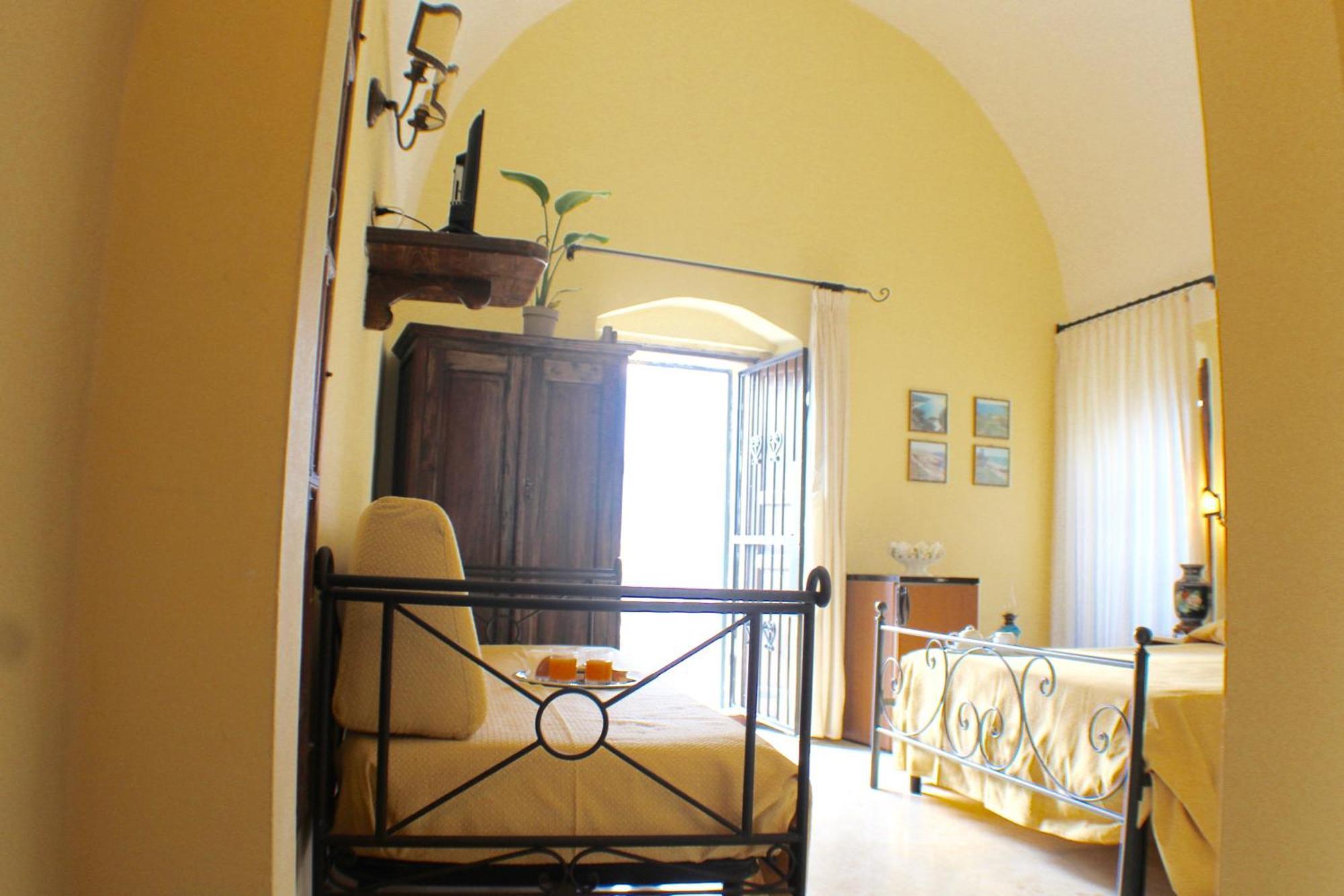 Bed and Breakfast Palazzo Senape De Pace à Gallipoli Extérieur photo